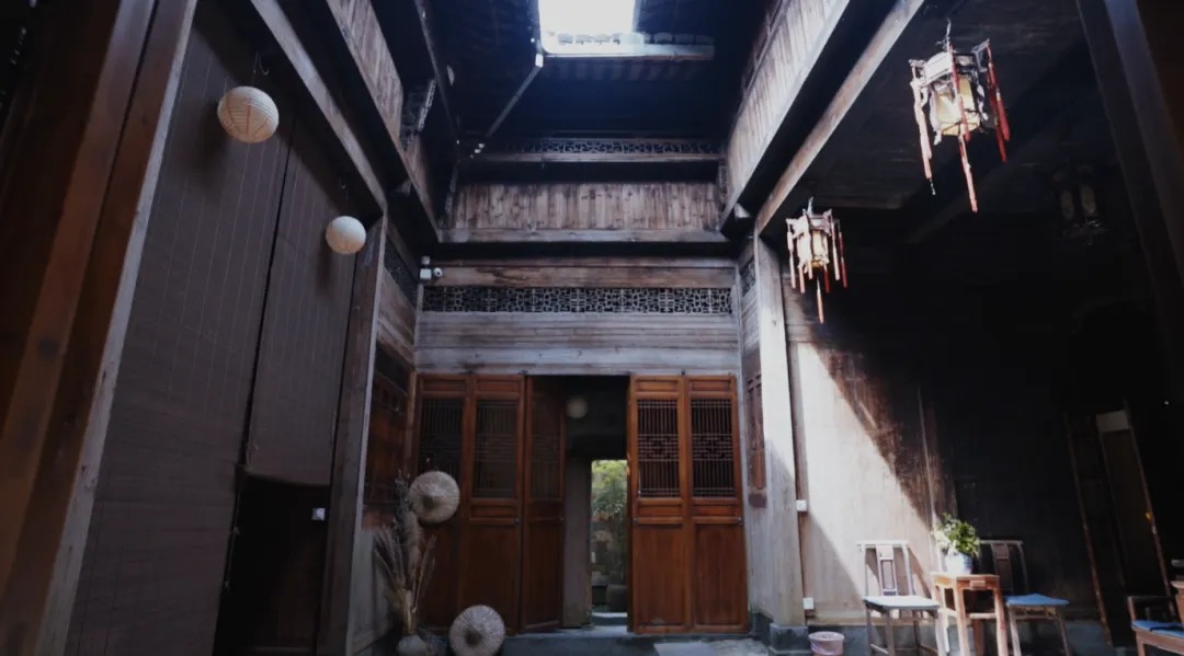 图片[14]-一对夫妇中年辞职，拿下1200㎡荒地归隐，如今第11年了-寻找资源网